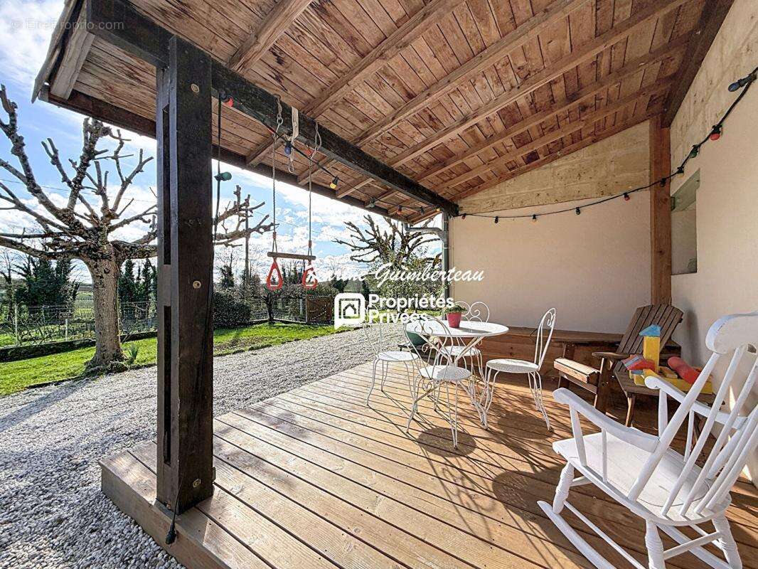 Maison à SAINT-EMILION