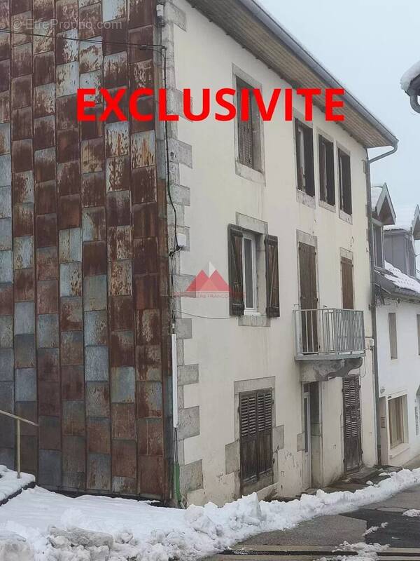 Appartement à FONCINE-LE-HAUT