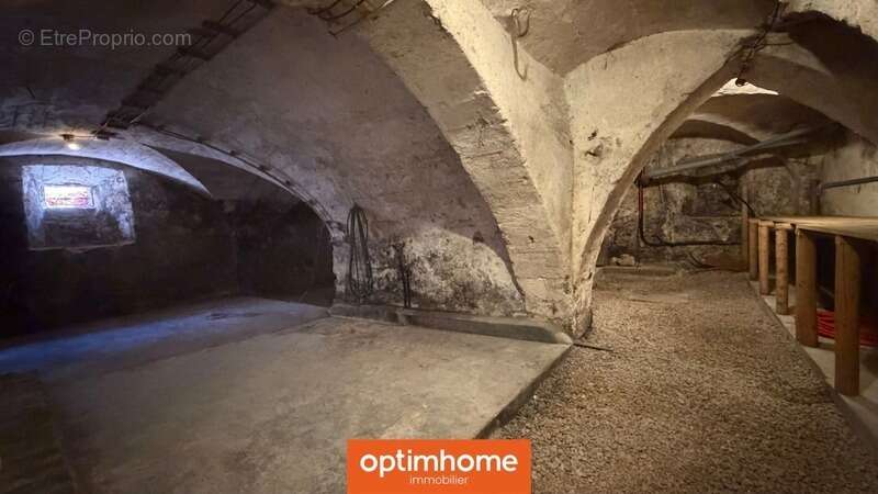  VENTRON – Maison mitoyenne avec jardin clos, dépendances et fort potentiel d’aménagement  - photo 12