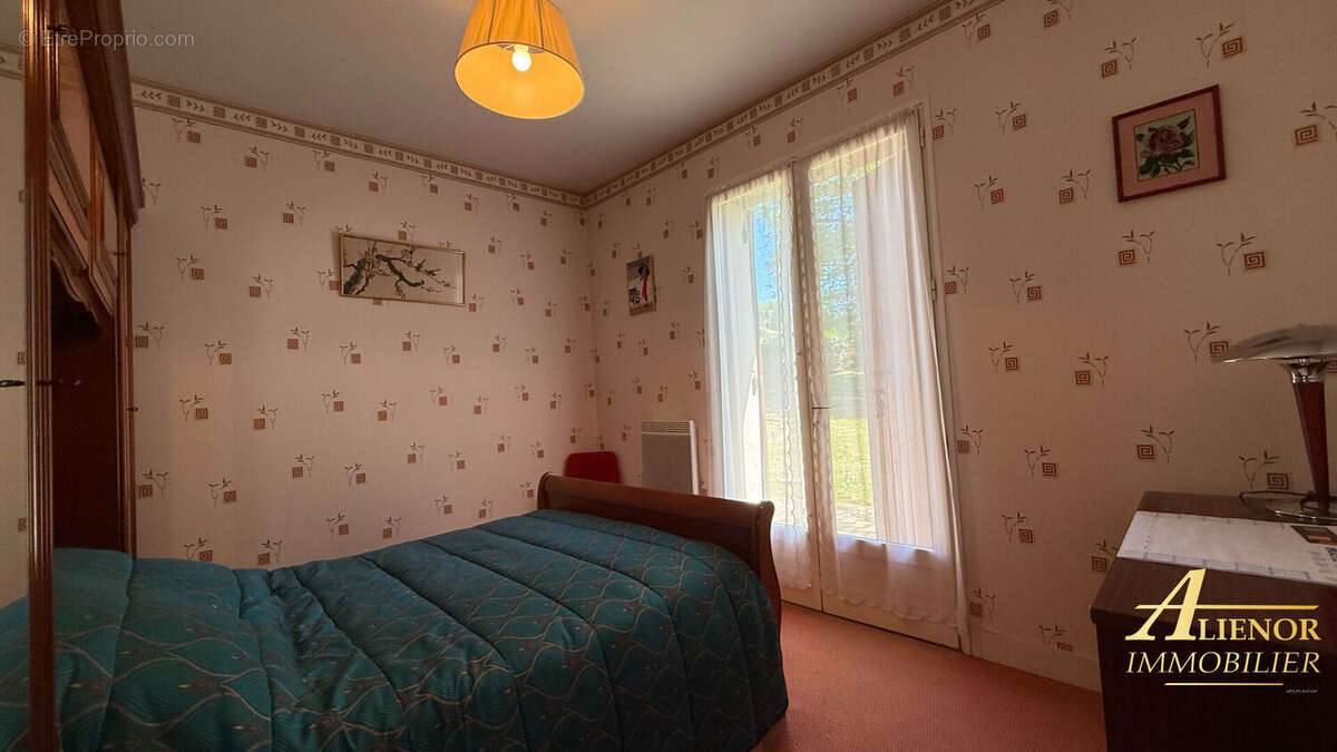 Boulazac - Maison familiale 179 m² avec jardin clos - photo 10