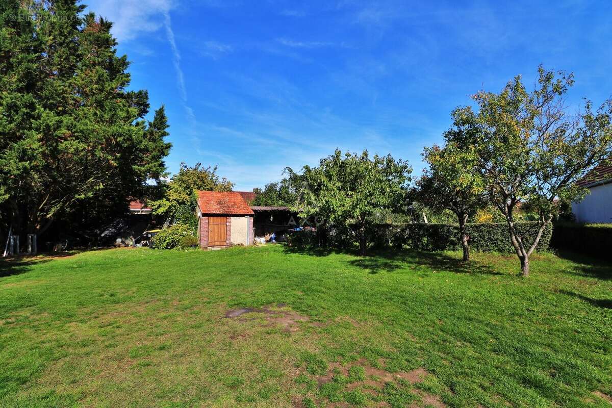 Maison à NOGENT-SUR-VERNISSON