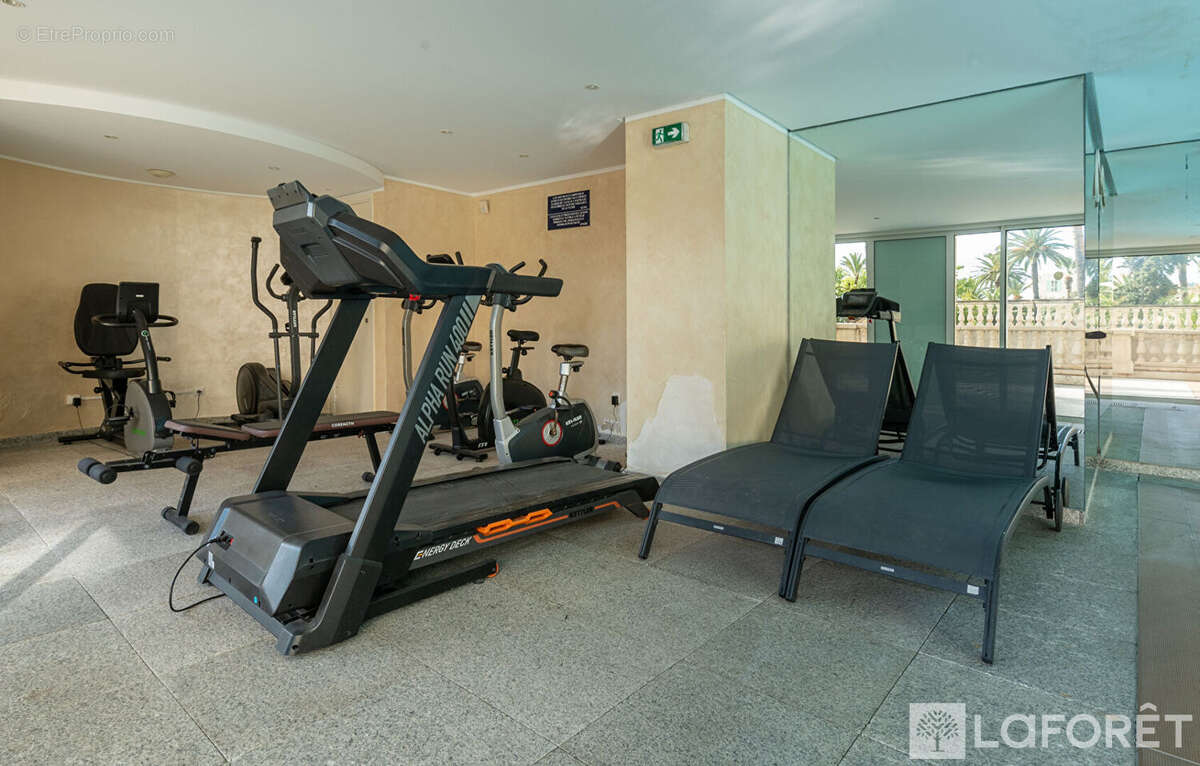 Menton  centre ville - 2 pièces 52 m2 - vue mer - photo 16