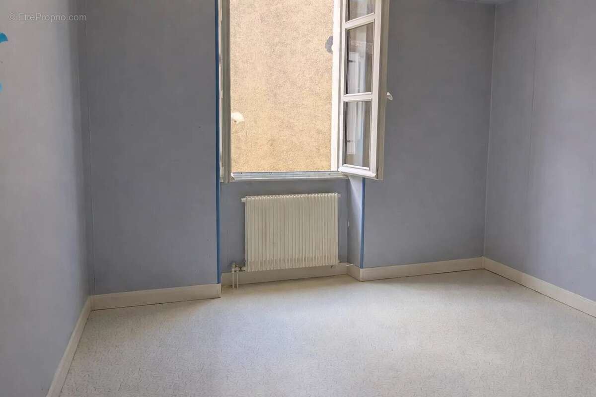 Appartement à CHABANAIS