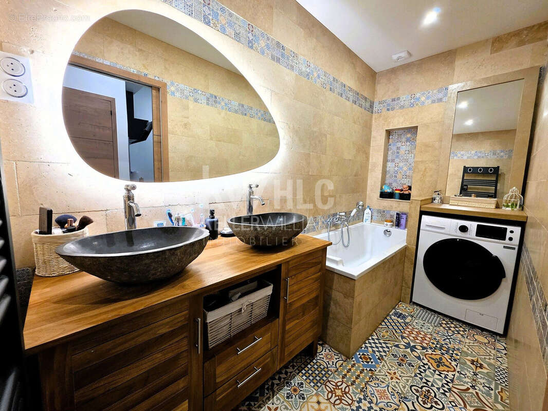 Appartement 70 m² à Grasse  - photo 4