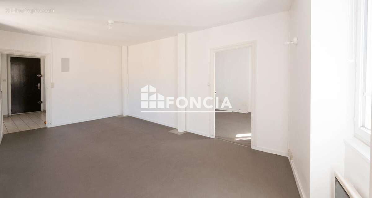 Valence hyper-centre – t2 52,53 m² – charme de l'ancien – ideal premier   achat ou investissement - photo 3