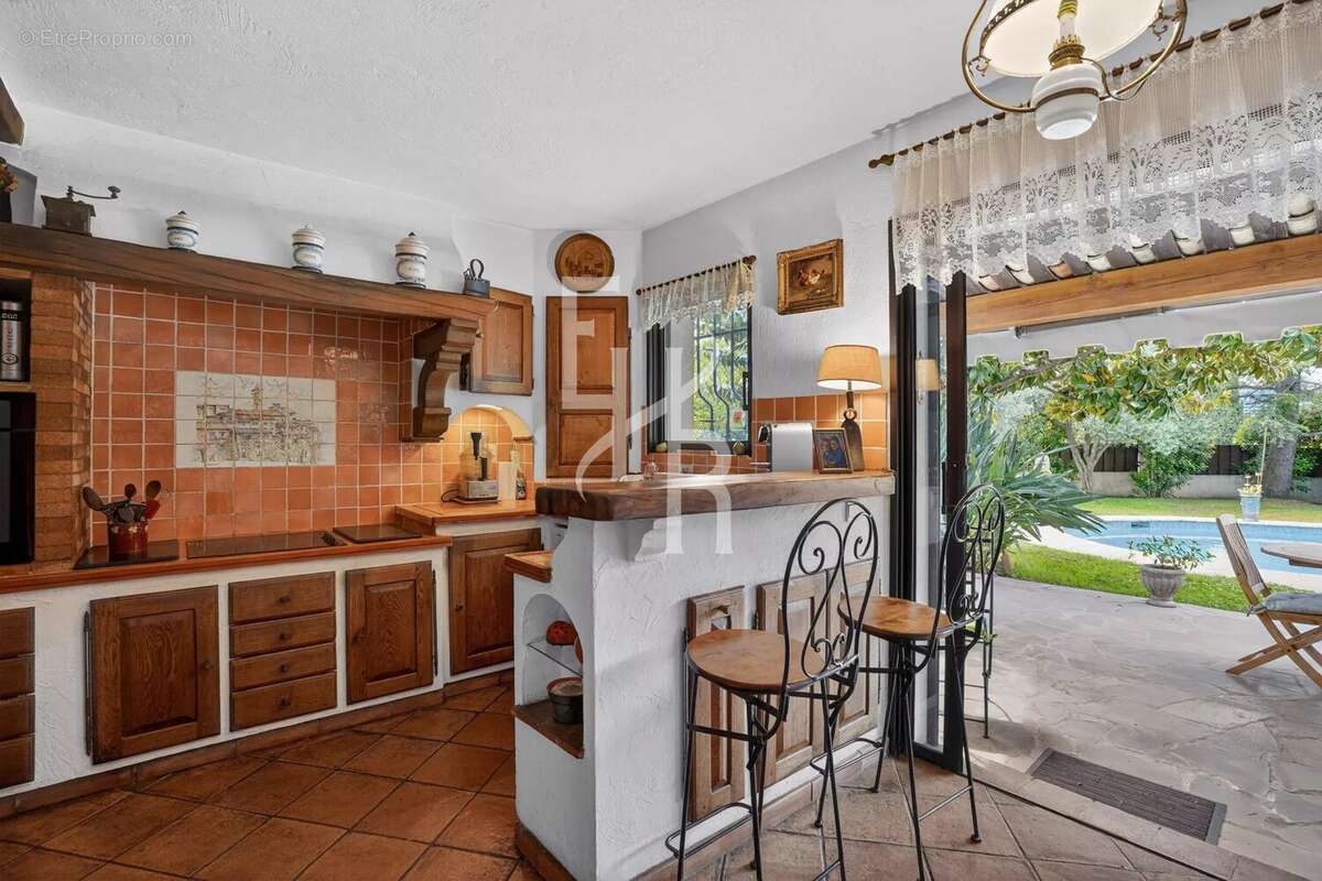 Maison à MOUGINS