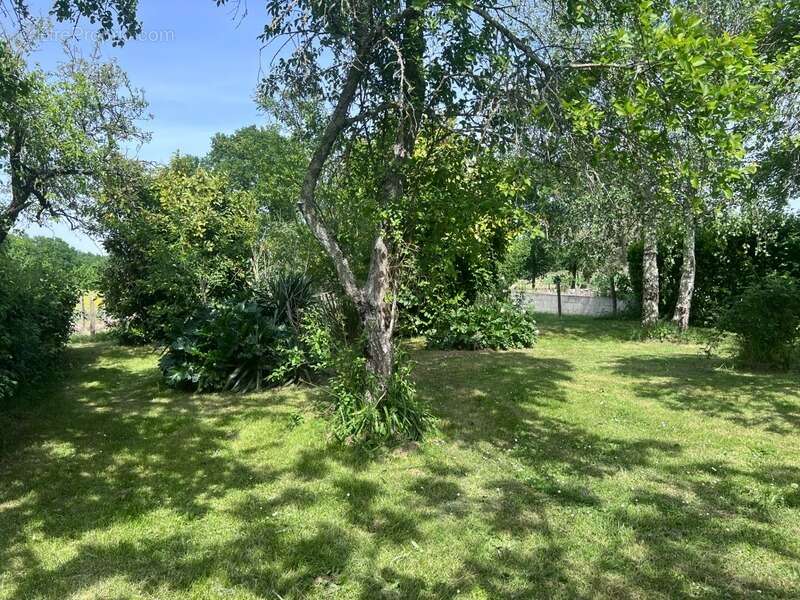 Maison à vendre 5 pièces VARZAY (17) avec piscine - photo 19