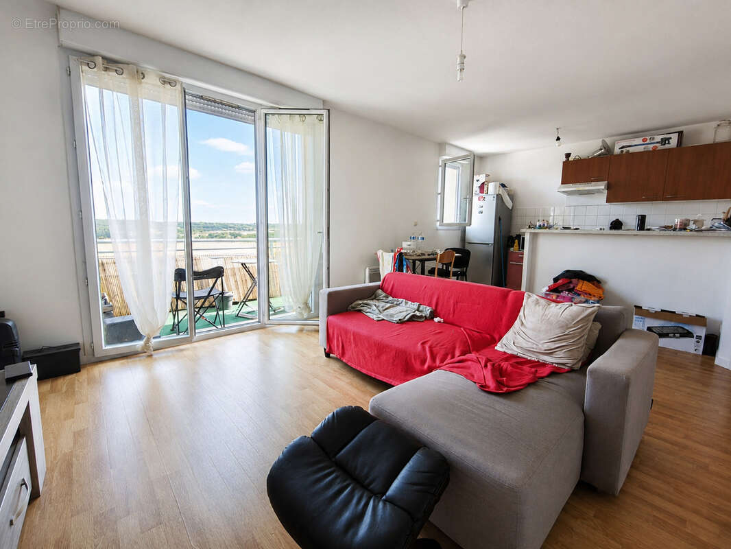 Appartement 58 m² à Soyaux  - photo 8