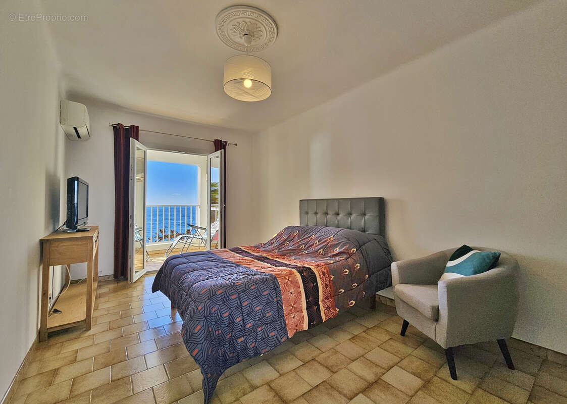 30 minutes d'AJACCIO - Immeuble de 6 appartements pieds dans l'eau - photo 31