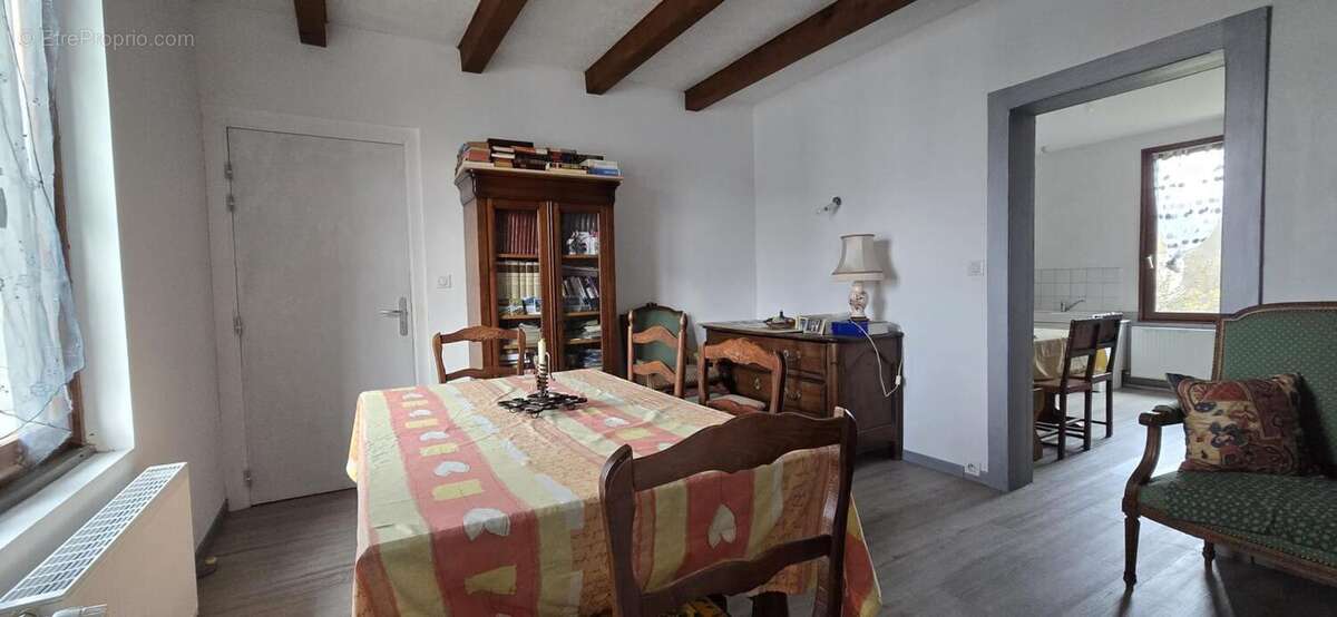 Appartement à VOUJEAUCOURT