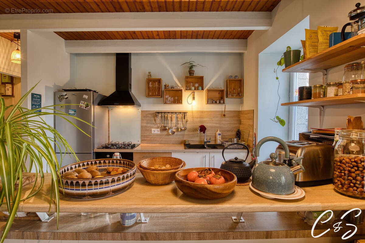 Maison à SAINT-JEAN-TROLIMON