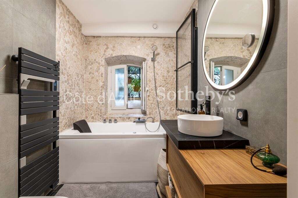 Nice Cimiez : Appartement triplex 58 m² avec terrasse dans une demeure Belle Époque - photo 9