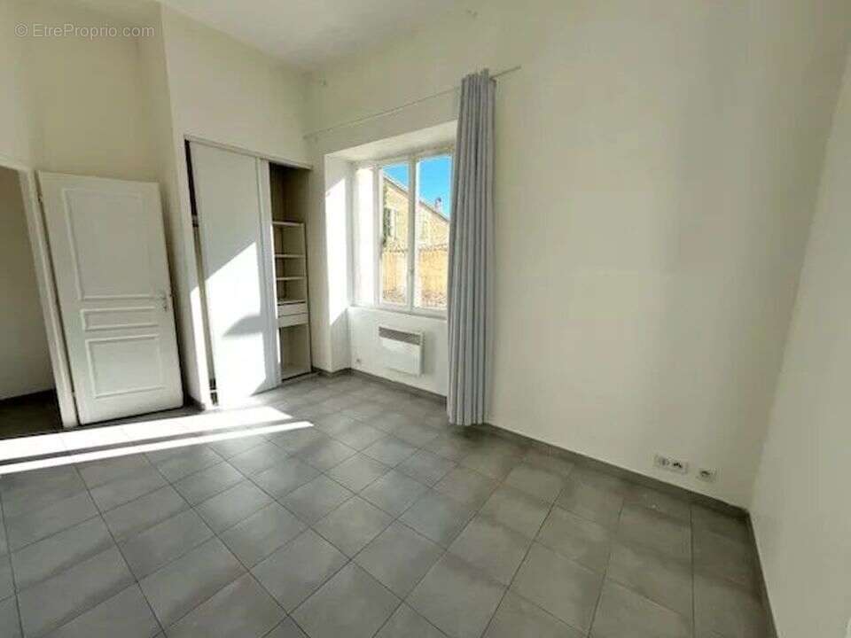 Appartement à VALENSOLE