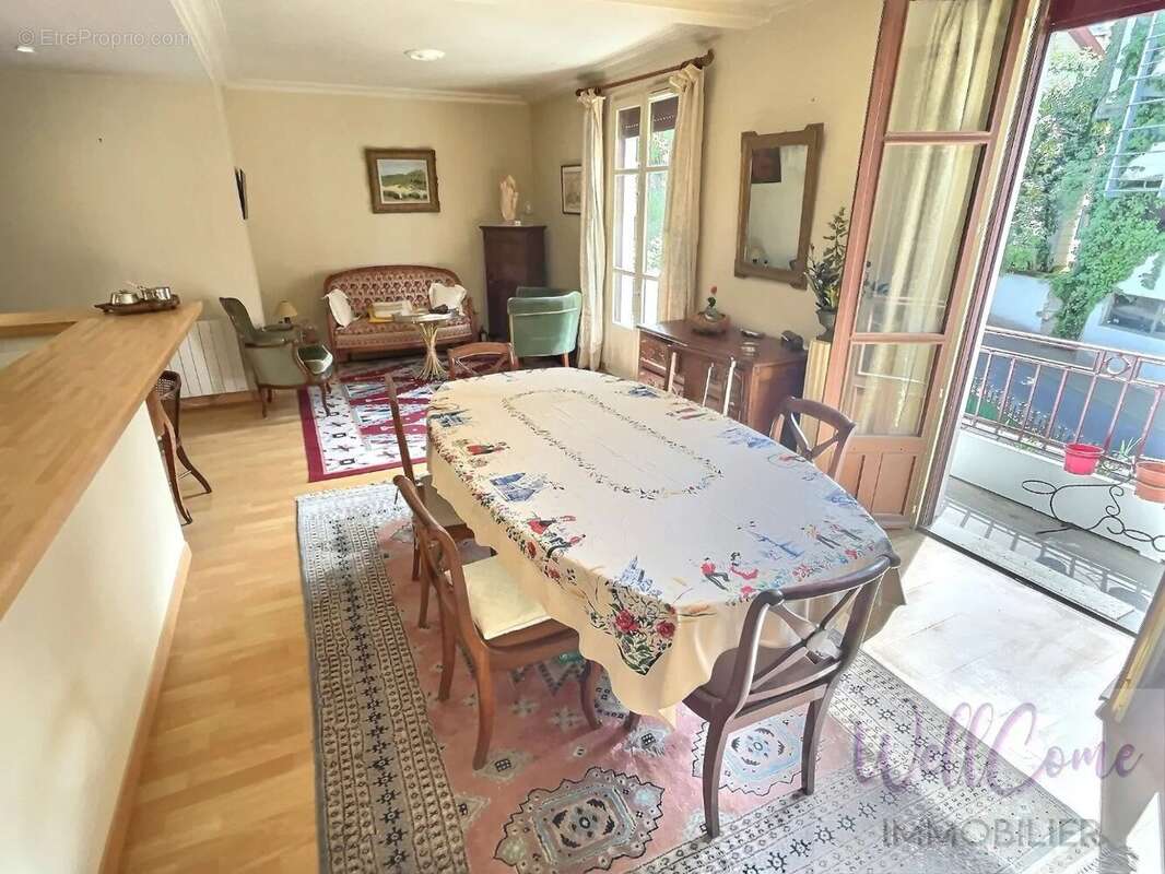 Appartement à AIX-LES-BAINS