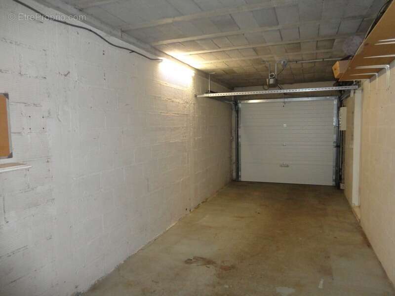 Dpt Tarn (81), à vendre Castres villa P6 de 124 m² sur terrain 358 m² avec terrasse et garage - photo 8
