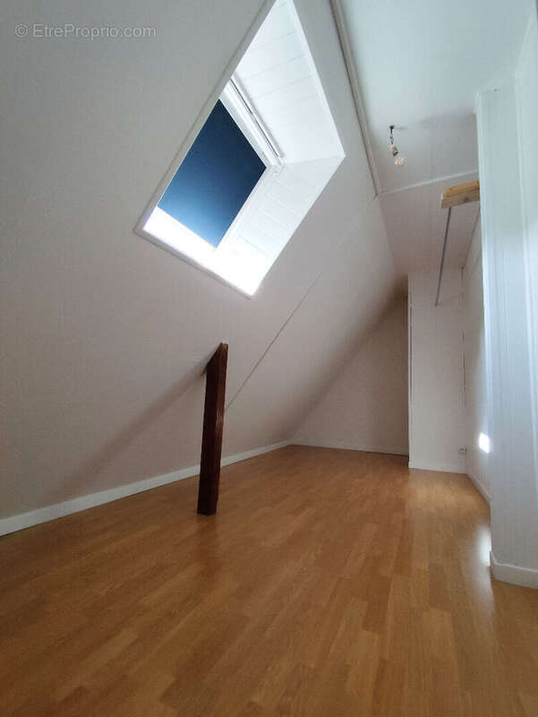 Appartement à COMBRIT