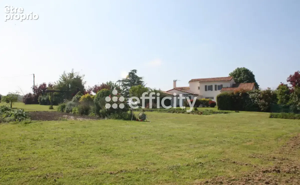 Maison 7 pièces 175 m² à vendre à Meursac (17120) - photo 23