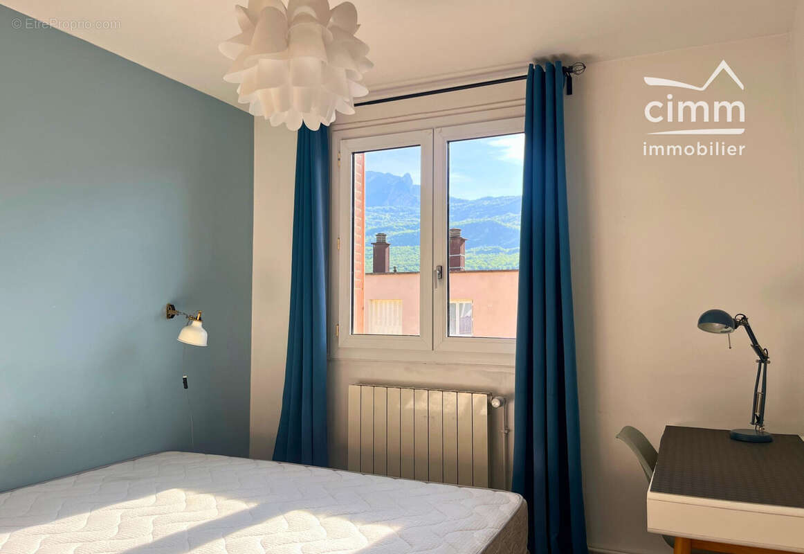 Appartement 63 m² à Fontaine  - photo 9