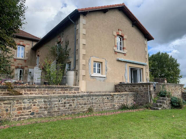 Maison à VILLEFRANCHE-SUR-SAONE