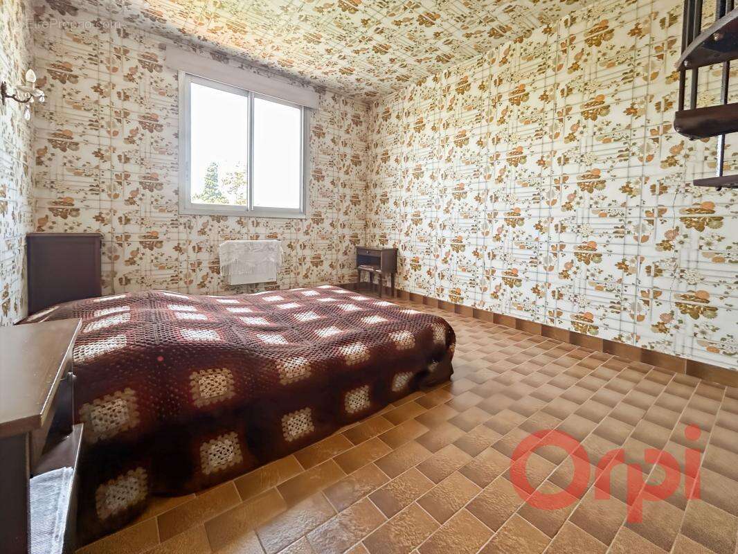 A vendre : Pavillon avec terrasse sans vis à vis à 700 m du port - photo 7