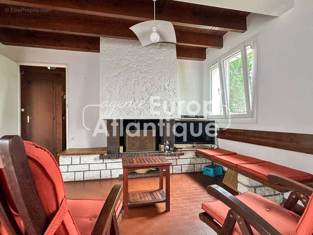 Maison à LES MATHES