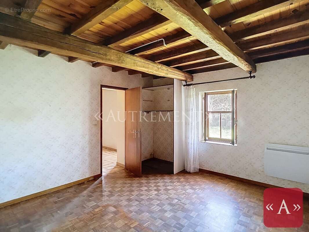 Maison à SAINT-SULPICE