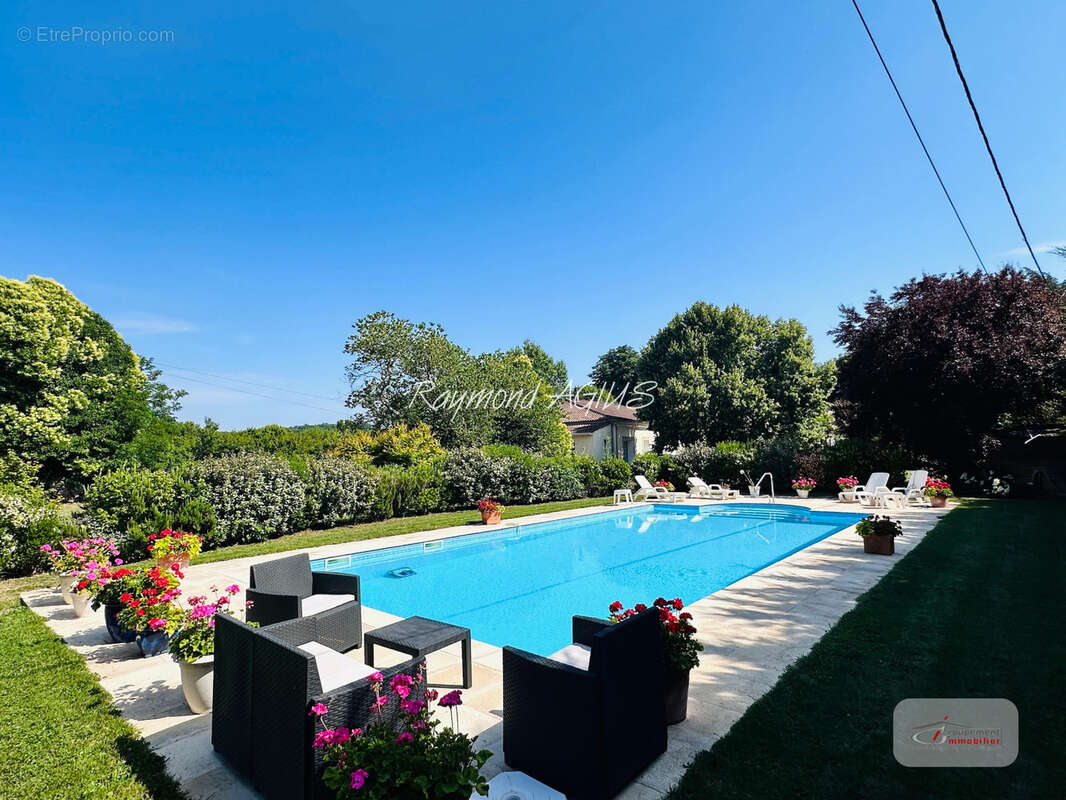 Maison à SAINT-EMILION
