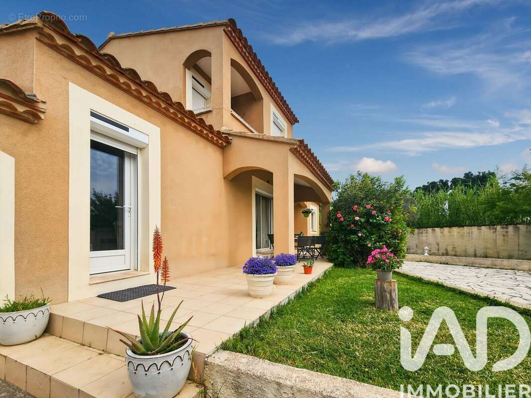Photo 4 - Maison à ARLES