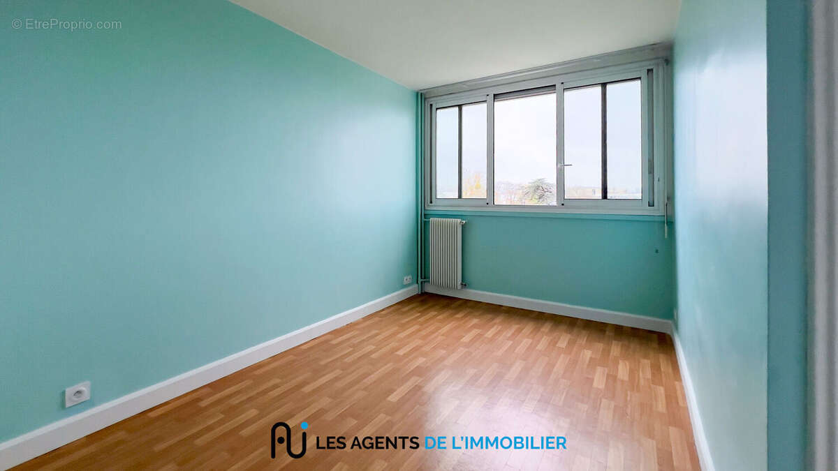 Appartement à NANTERRE