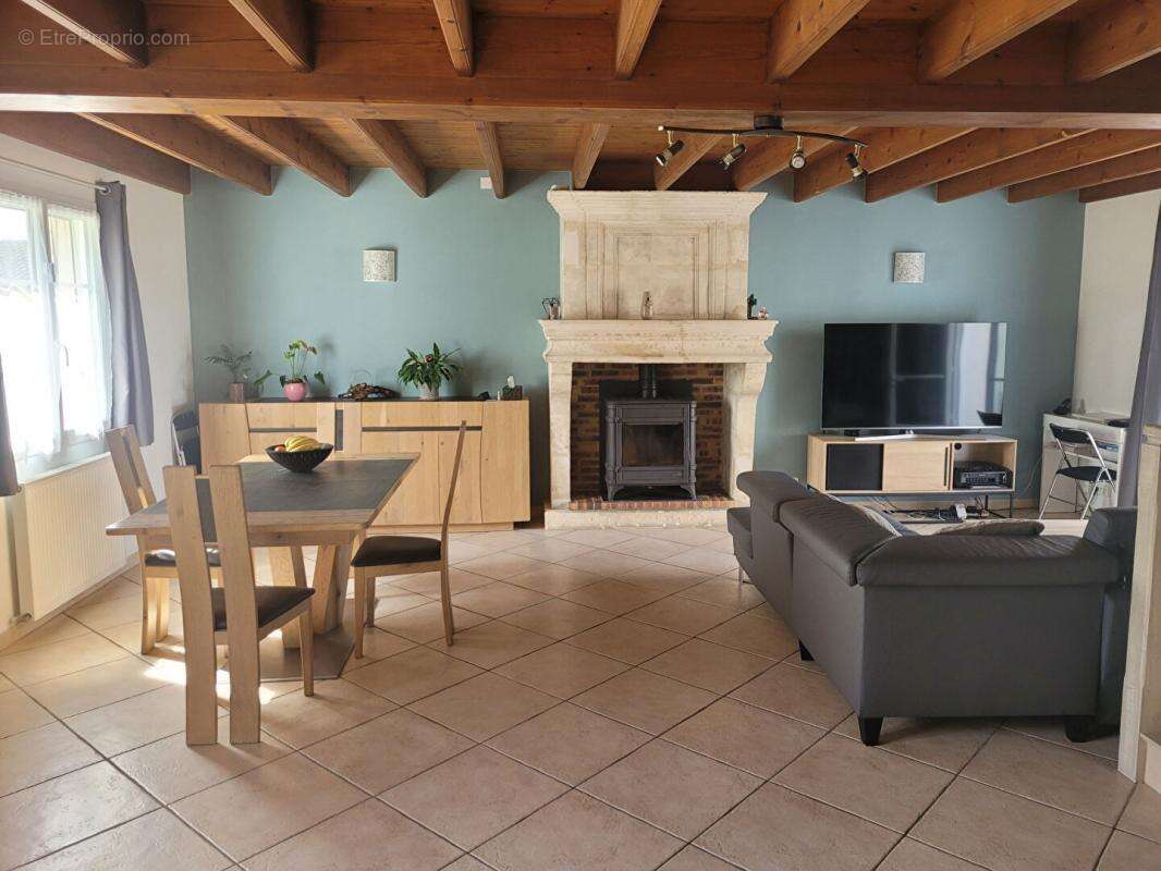 Maison à FONTENAY-LE-COMTE