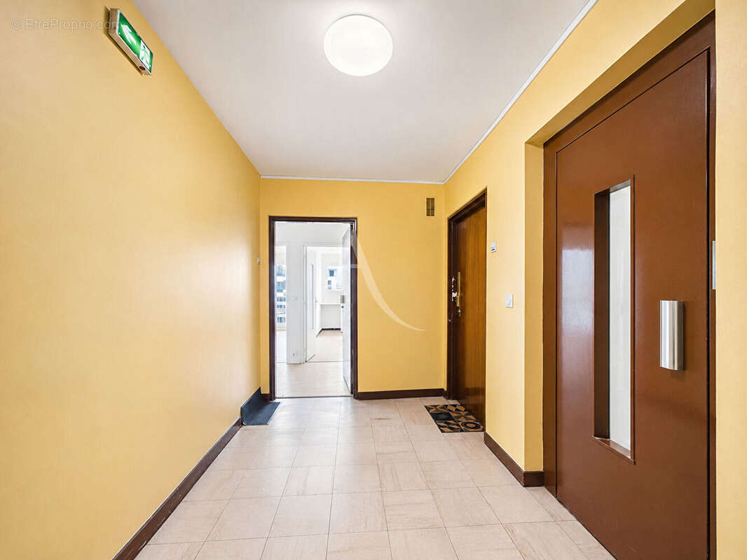 Appartement Sucy En Brie 2 pièce(s) 45.41 m2 - photo 8