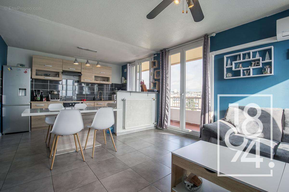 Appartement à MARSEILLE-15E