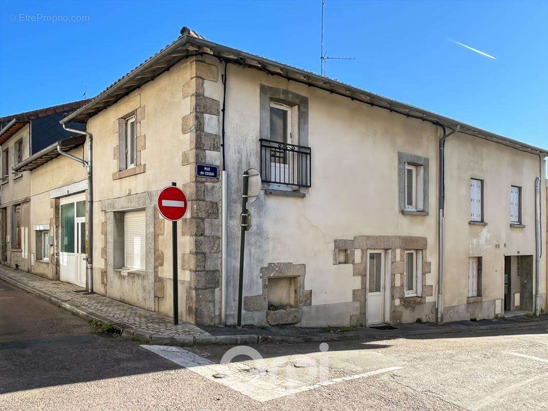 Appartement à AMBAZAC