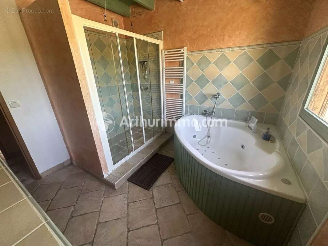 Belle maison familiale de 3/4 chambres avec piscine, terrasse couverte et panorama exceptionnel - photo 12