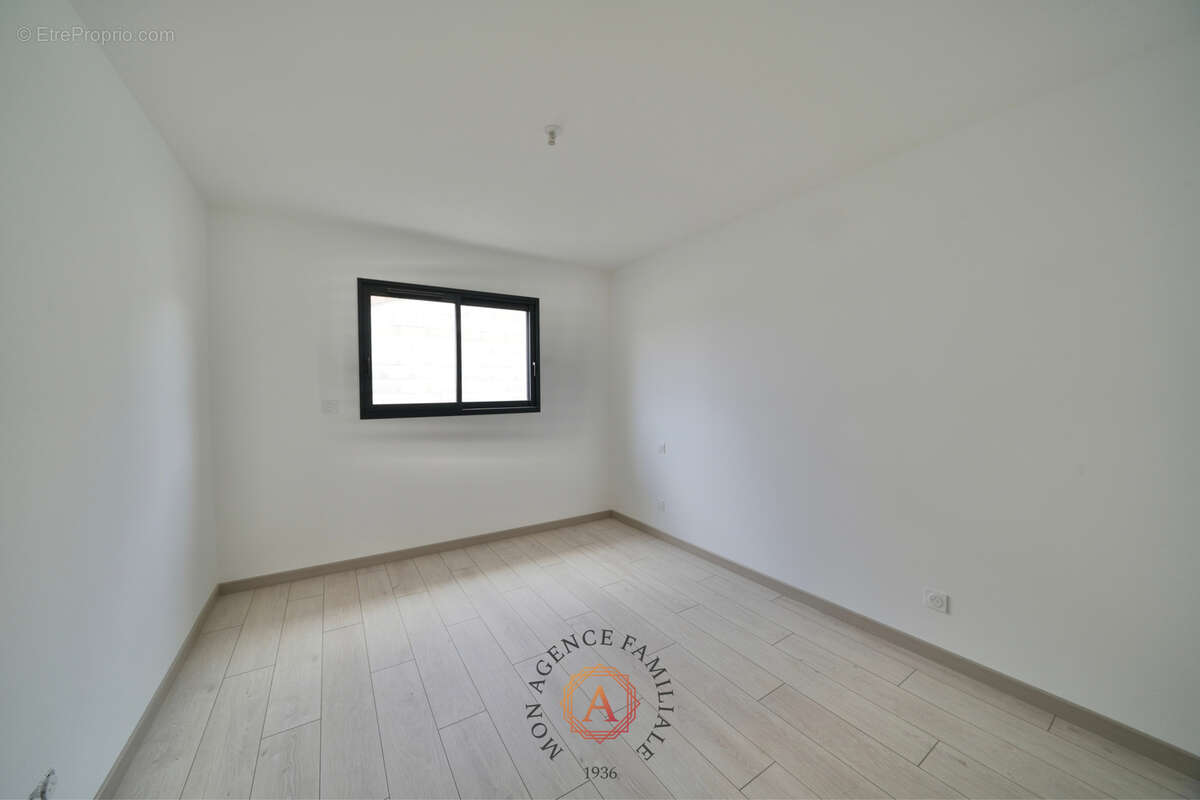 Maison à SAINT-BONNET-PRES-RIOM