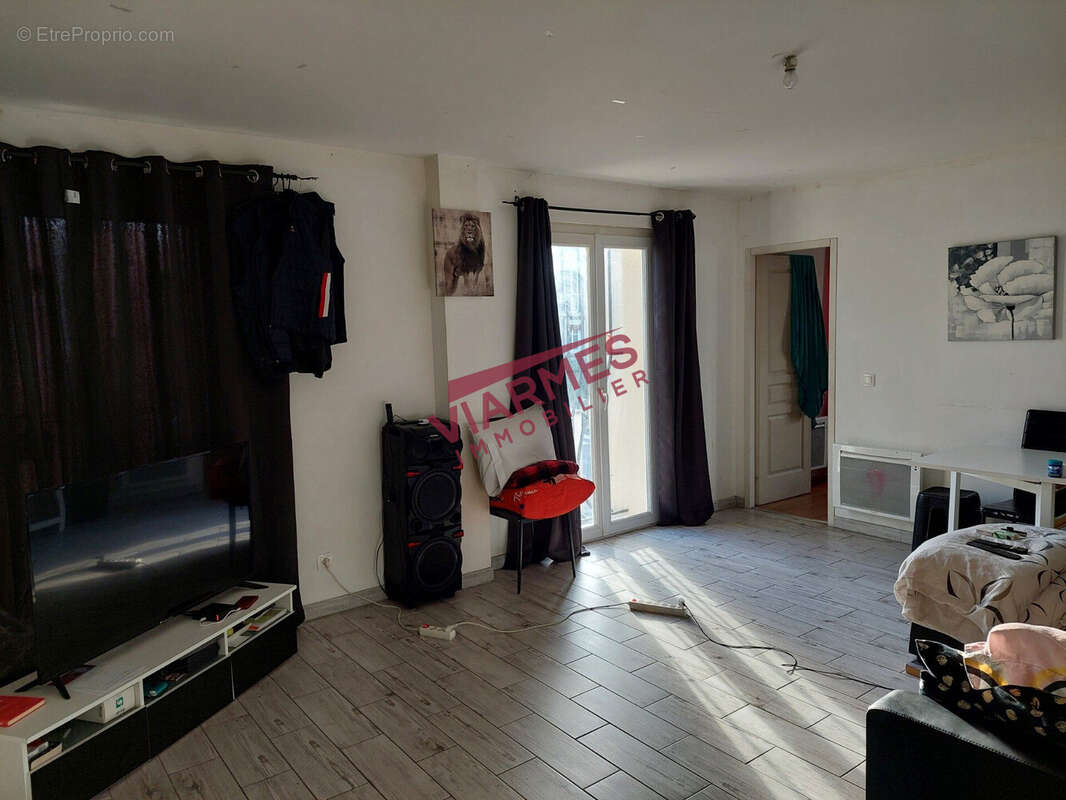 Appartement à VIARMES