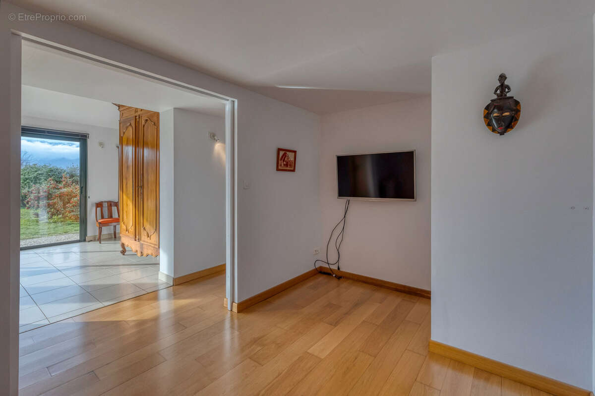 Maison à BRIE-ET-ANGONNES