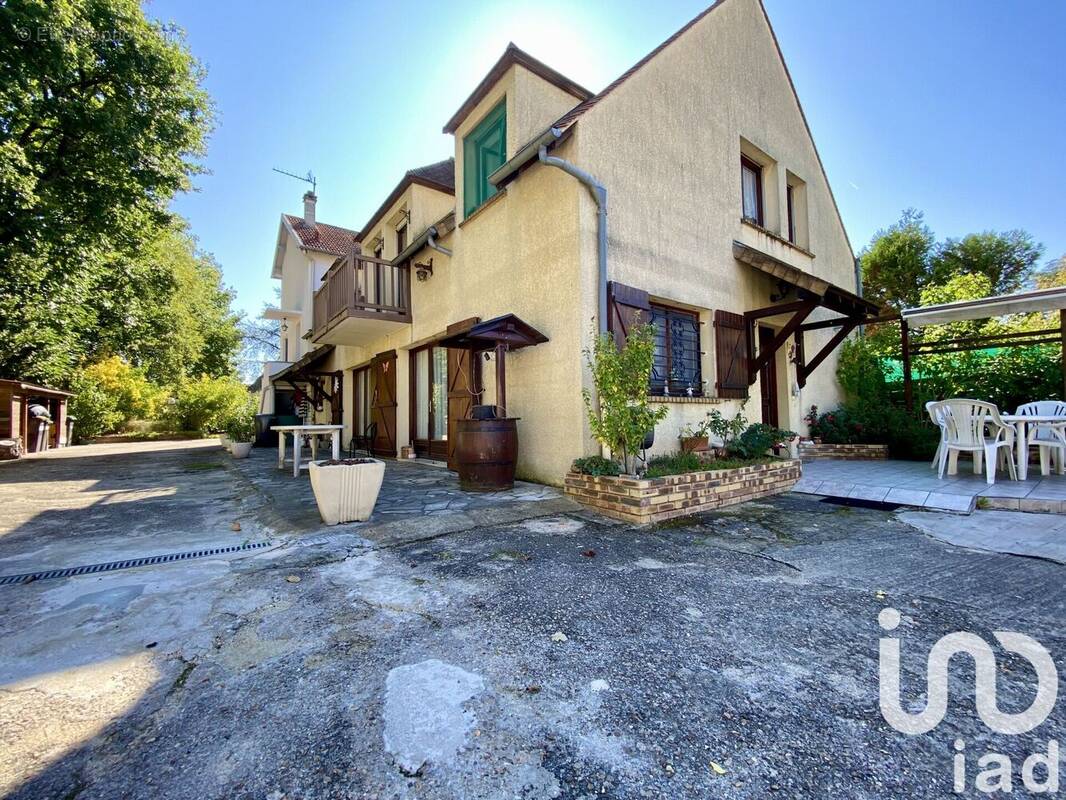 Photo 1 - Maison à SAINT-MICHEL-SUR-ORGE