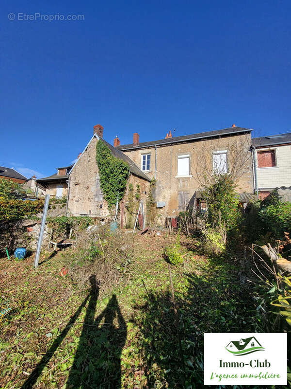 Appartement à CHATEAU-CHINON(VILLE)