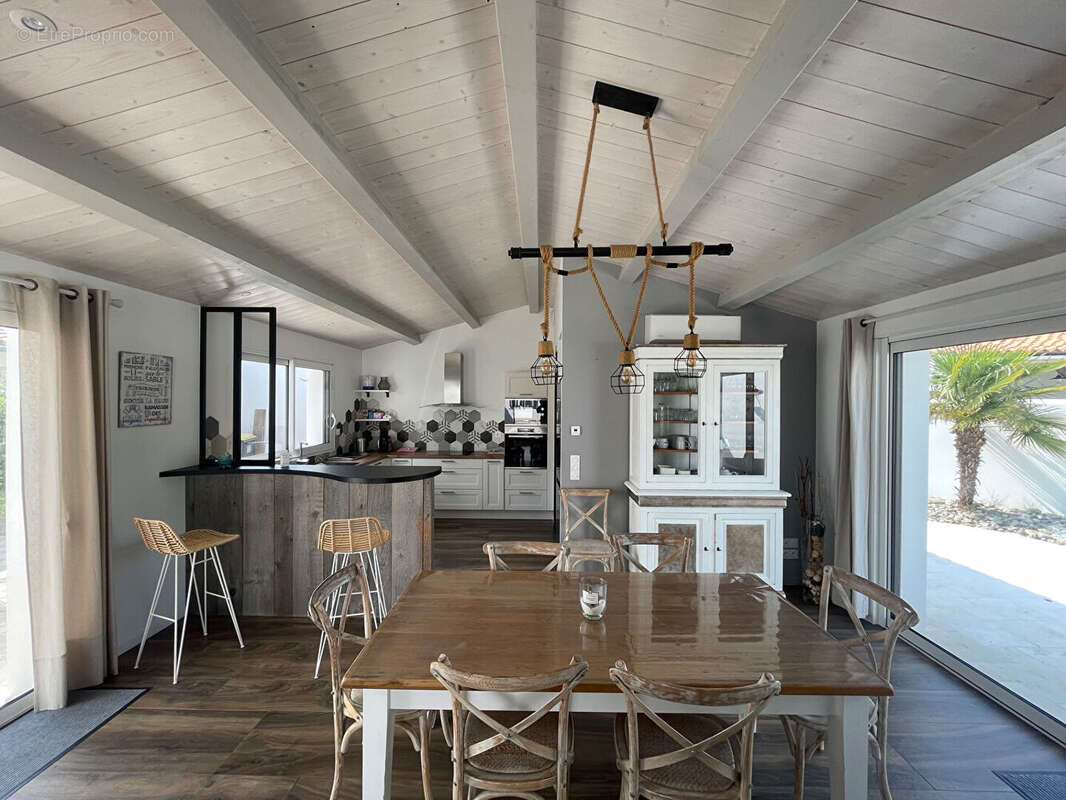 Maison à SAINT-MARTIN-DE-RE