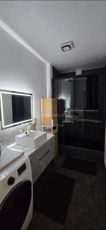 Appartement lumineux avec balcon + place de parking et cave - photo 9