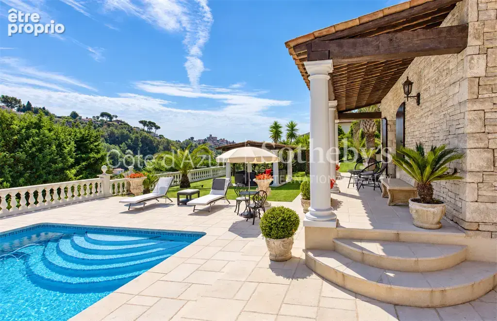 Cagnes-sur-Mer, propriété en pierre avec piscine chauffée et vue sur le Haut-de-Cagnes - photo 3