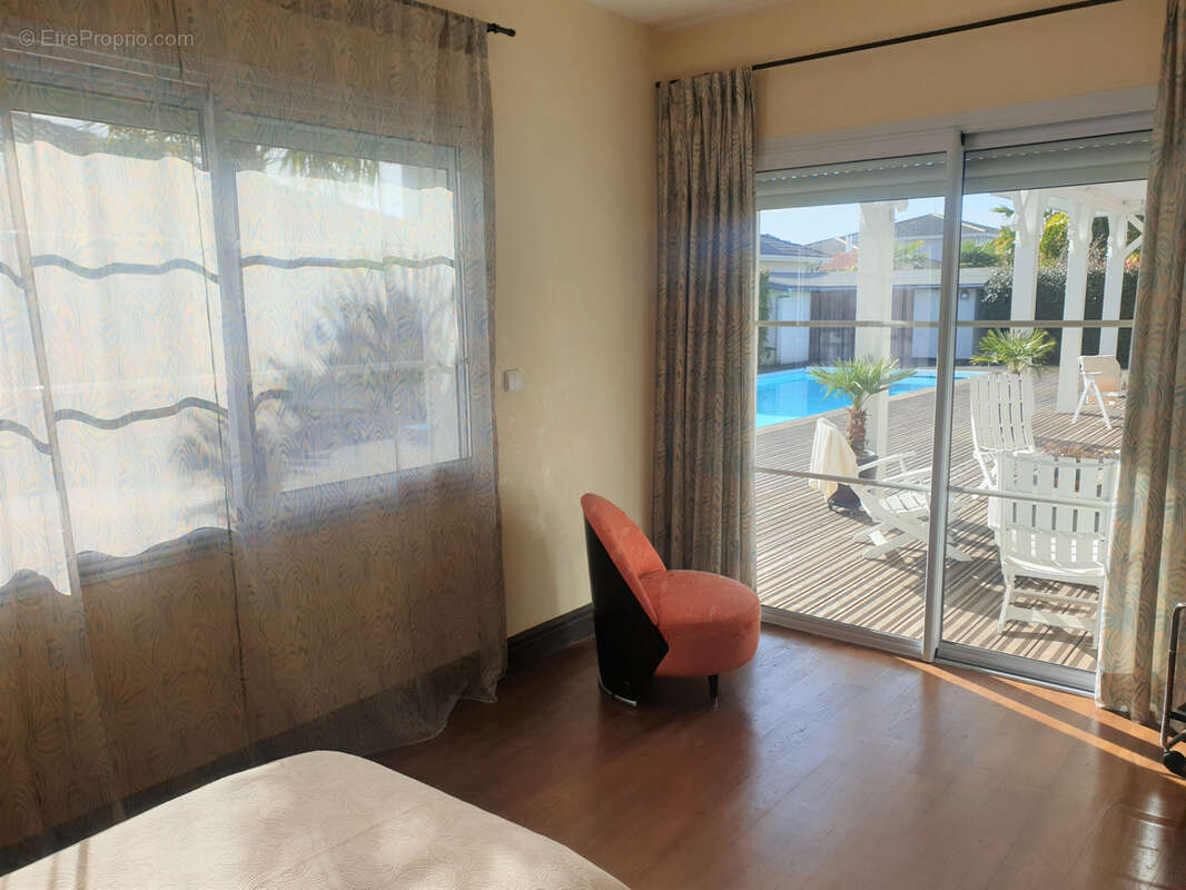 Maison à GUJAN-MESTRAS