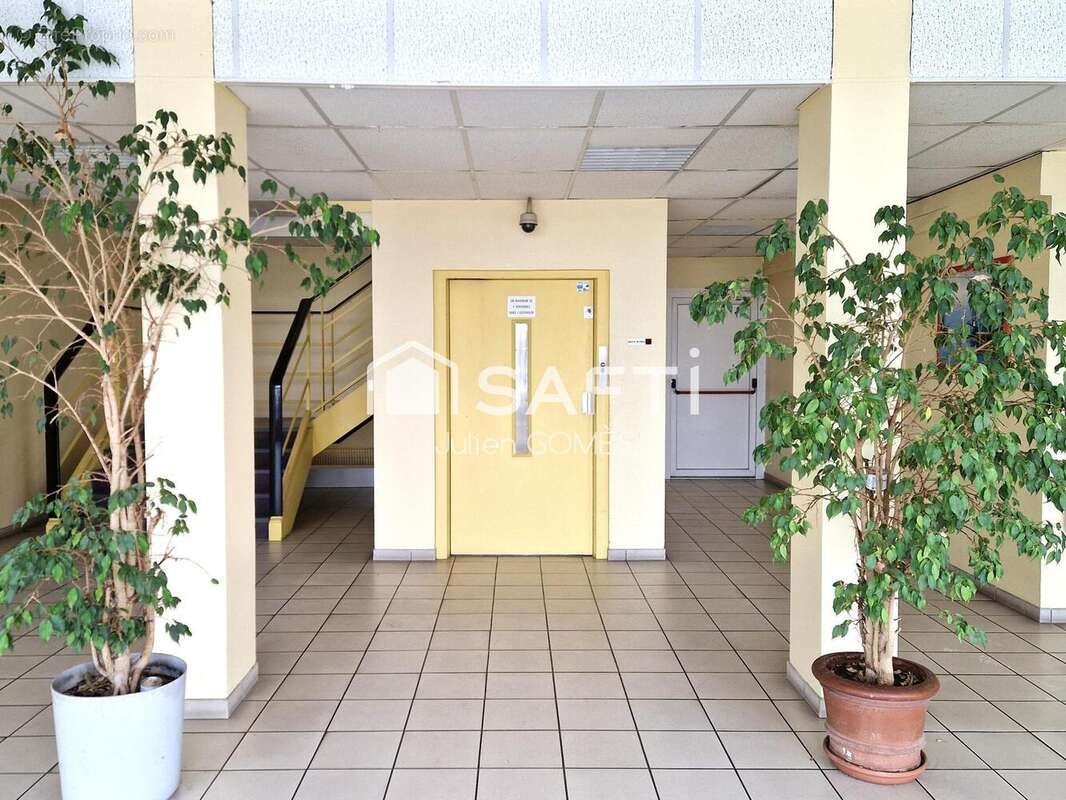 Photo 2 - Commerce à TRILPORT