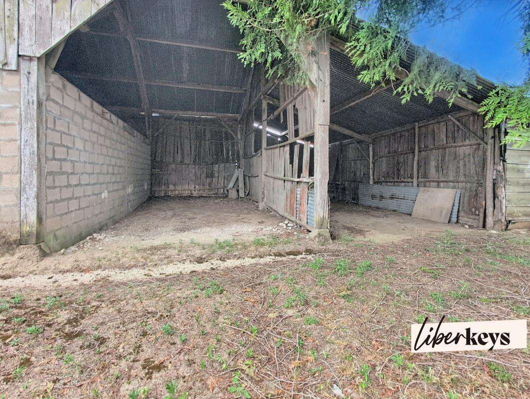 Ensemble immobilier à rénover – 3 habitations – Idéal gîtes ou projet familial - photo 27