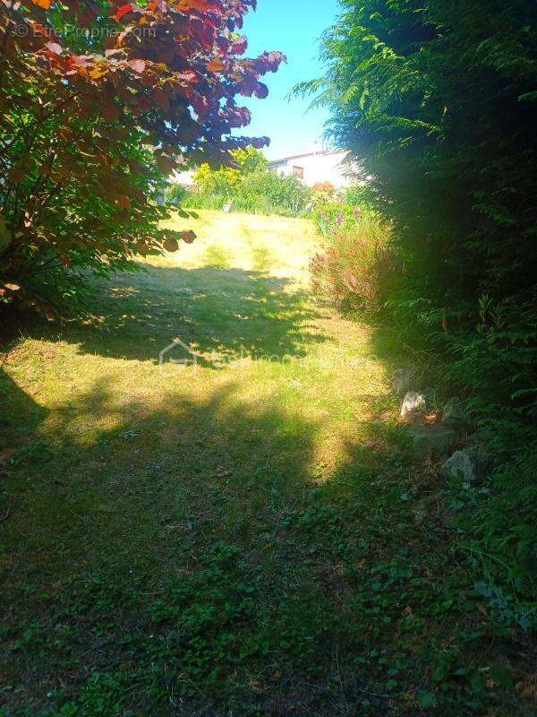 Terrain à NOISY-SUR-OISE