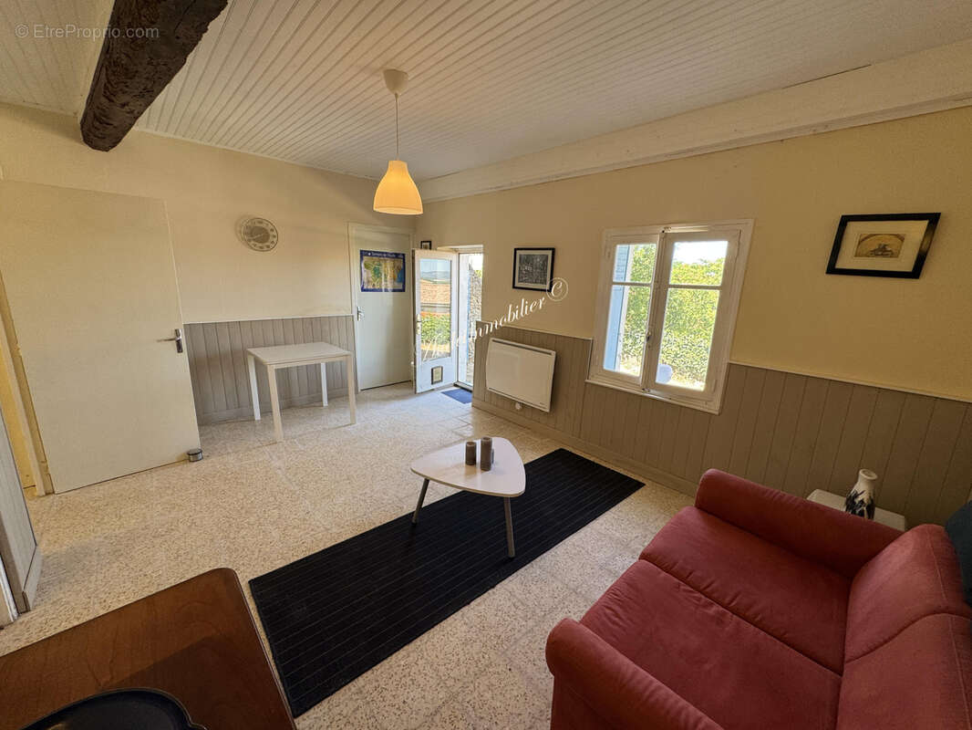 Maison à BELVEZE-DU-RAZES