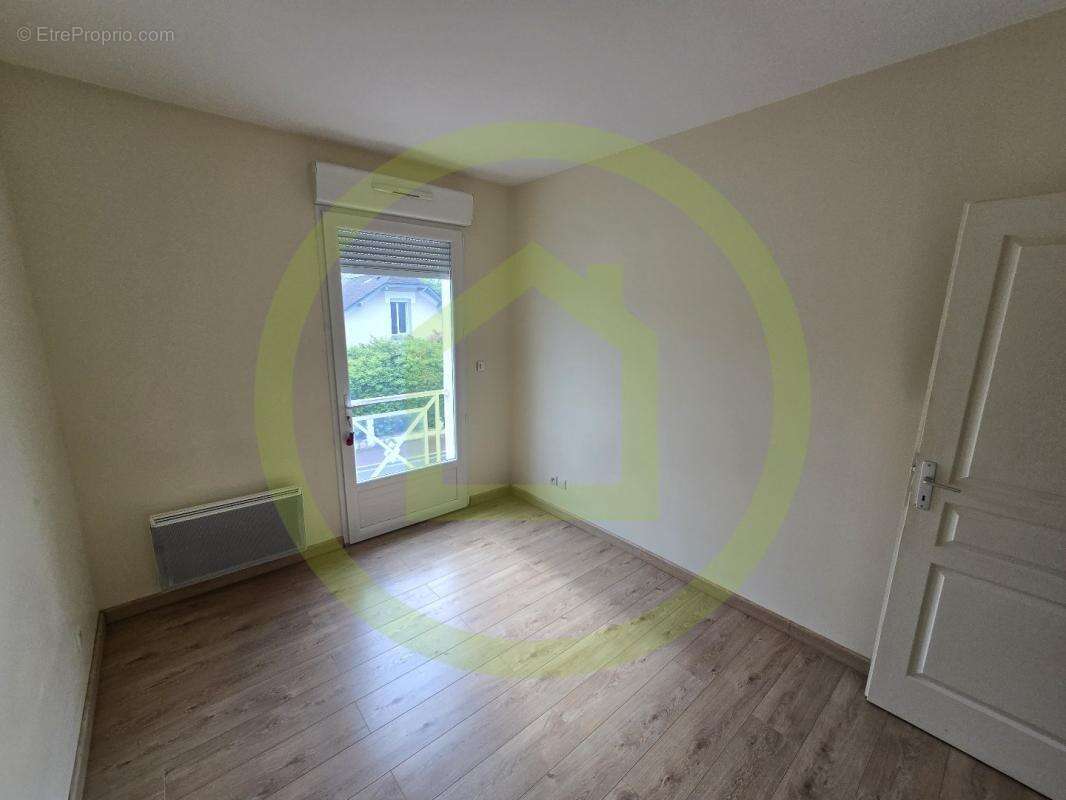 Appartement à SAINT-JEAN-DE-LA-RUELLE