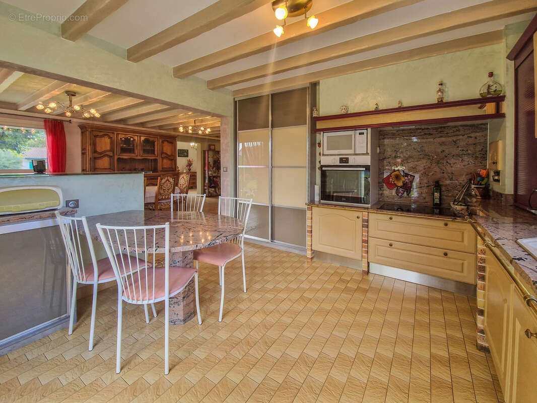 Maison à SAINT-JEAN-DE-MOIRANS