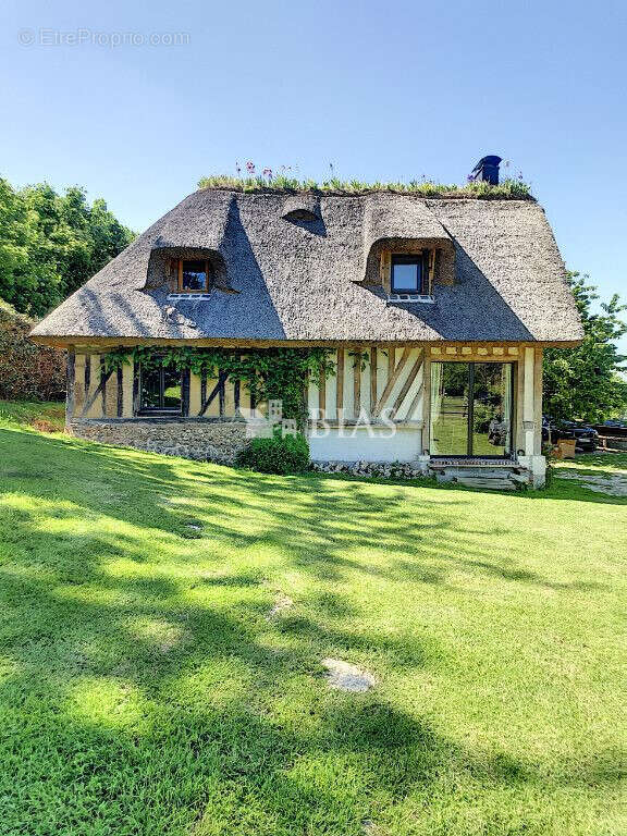 Maison à FIQUEFLEUR-EQUAINVILLE
